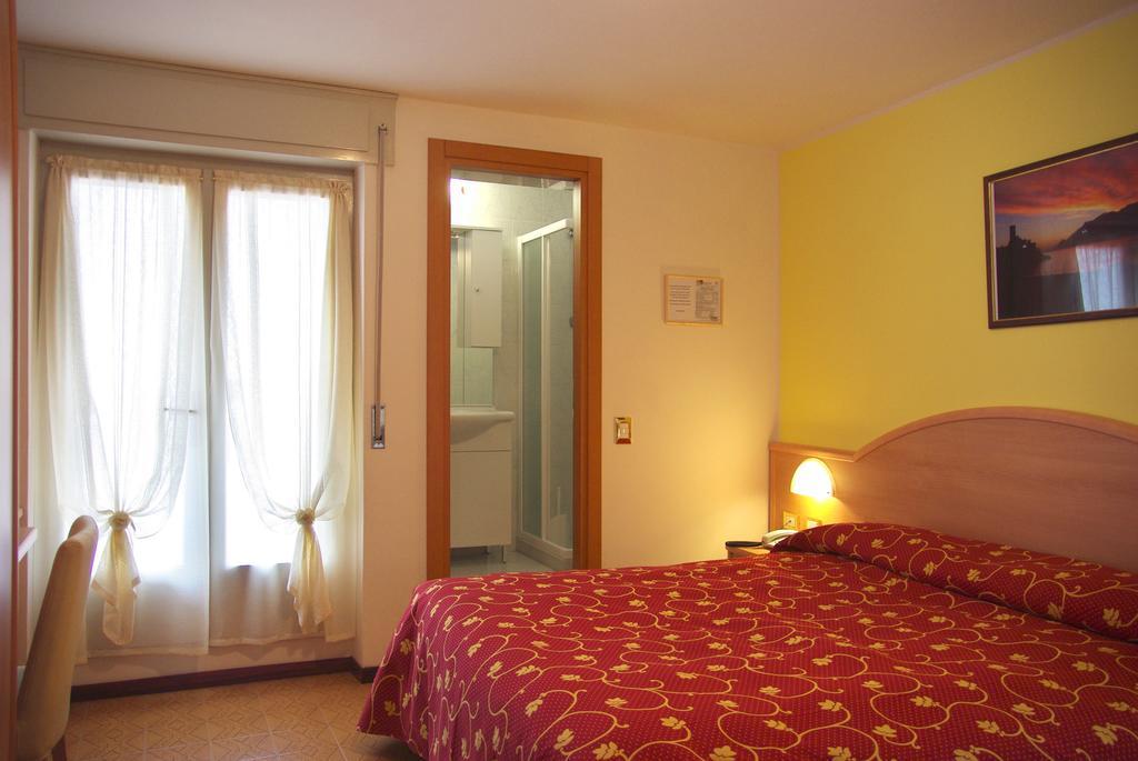 Hotel Residence Panoramica Brenzone sul Garda Szoba fotó